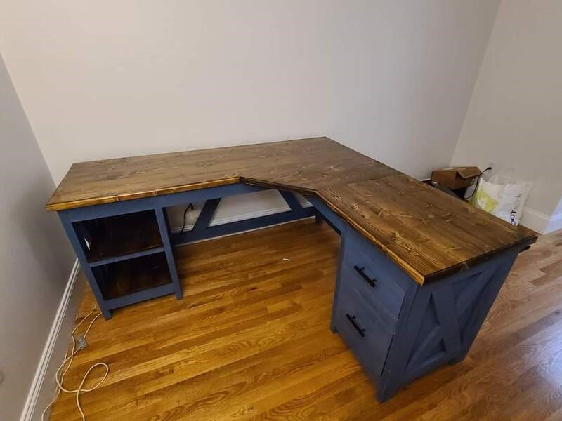Winnipesaukee Desk | Navy Blue