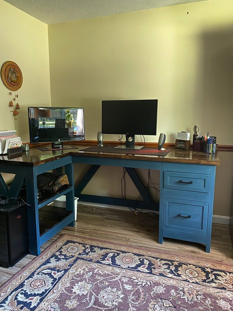 Winnipesaukee Desk | Dark Walnut Top