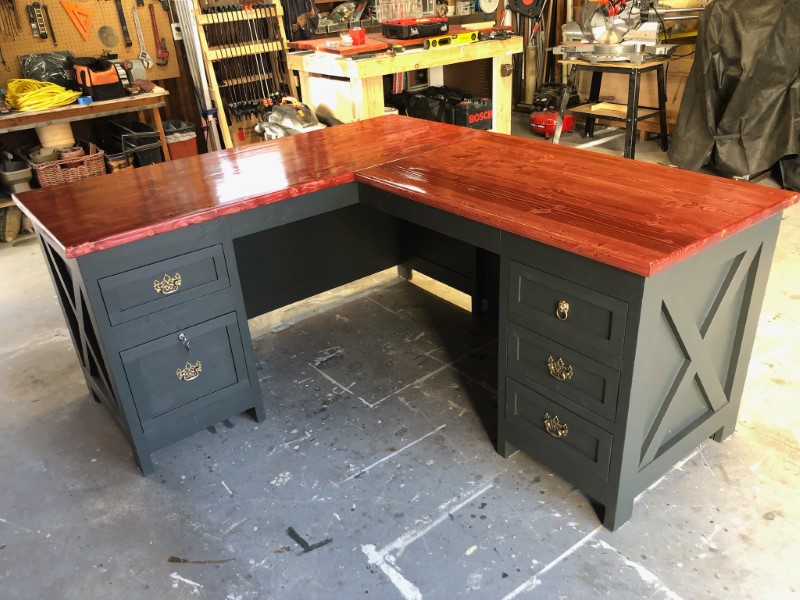 Waukewan desk | Caviar in a Satin Finish | 72×68" | 28" deep tops. Half bullnose round-over edge profile Locking drawer Built in file hanger